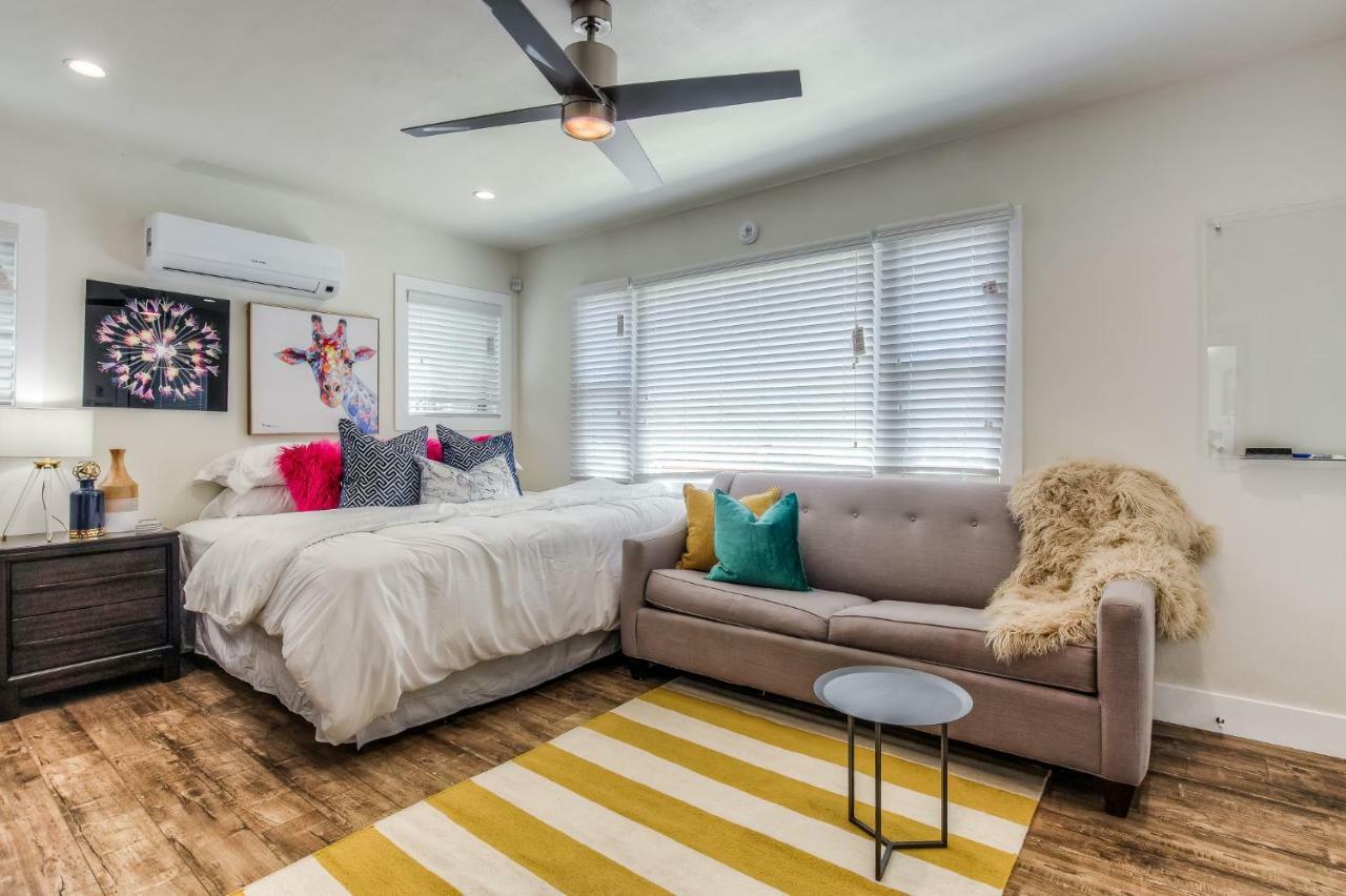 Long Beach Studio Suites Extérieur photo